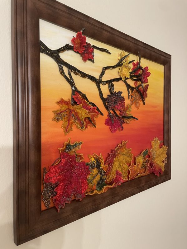 3D bead work featuring a branch with autumnal leaves. Maria Laura Art